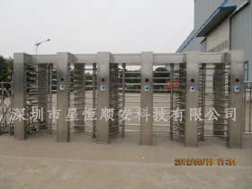 工廠十字全高閘工程案例